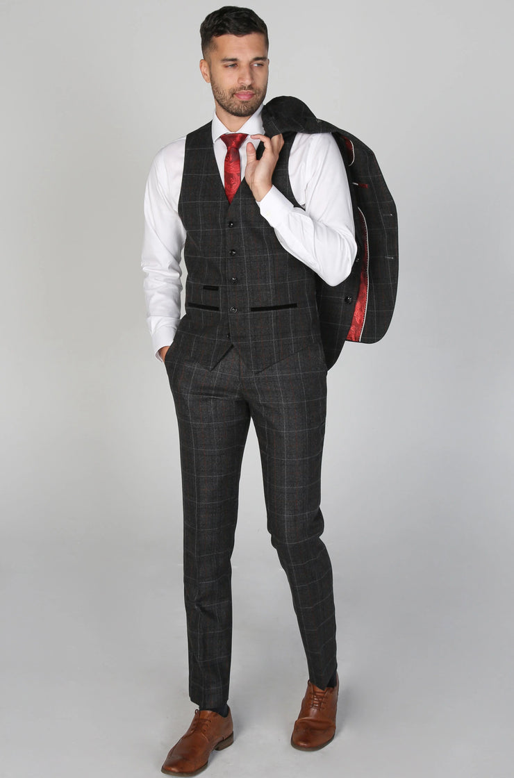 Paul; Andrew: Harvey Grey Men's Three Piece Suit