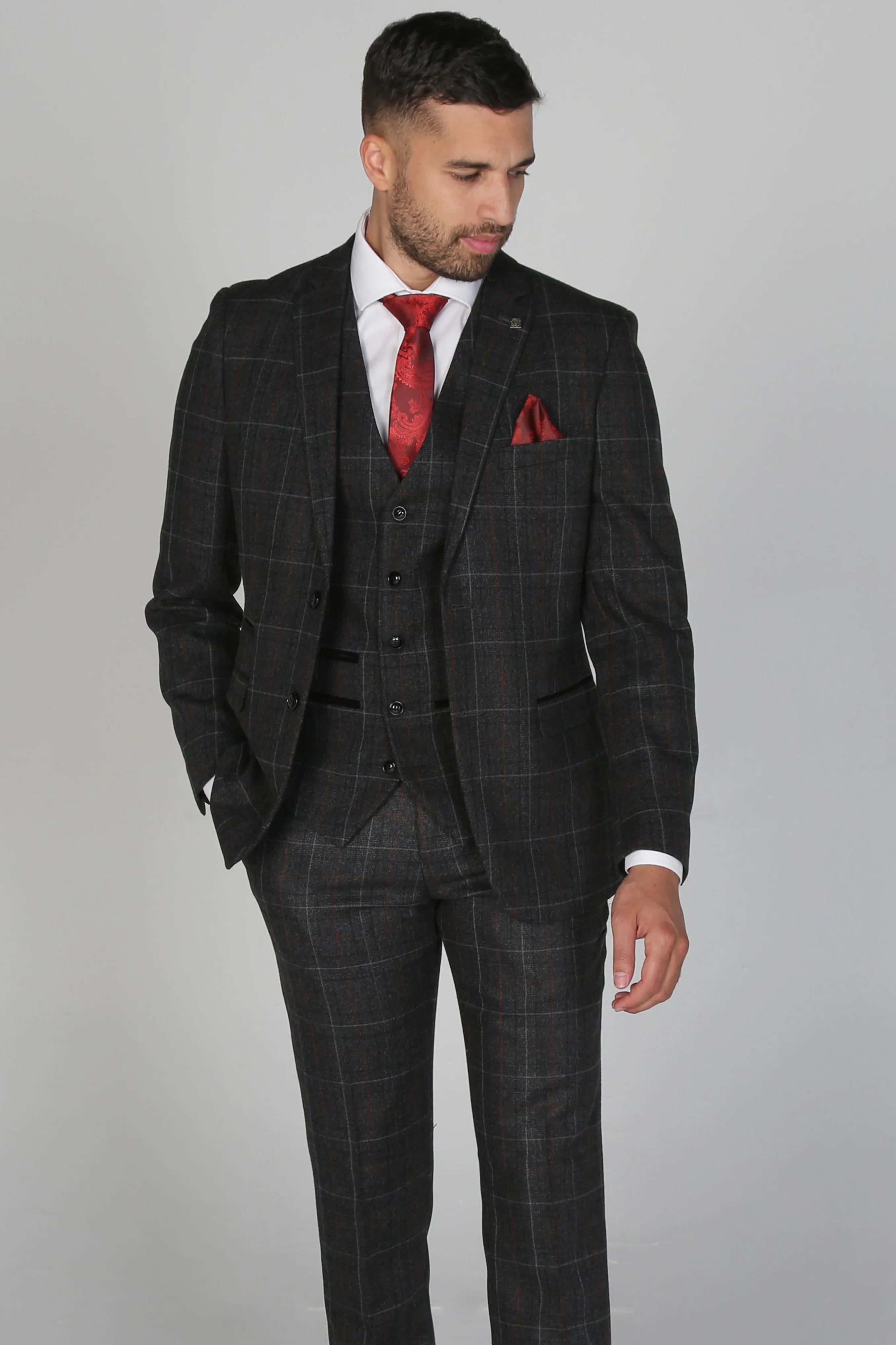 Paul; Andrew: Harvey Grey Men's Three Piece Suit