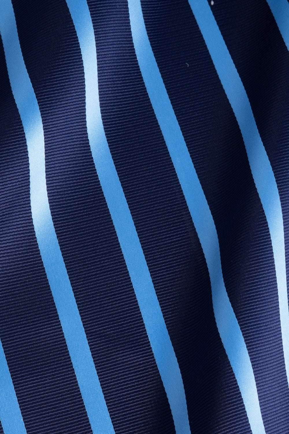 HOUSE OF CAVANI TIE SET