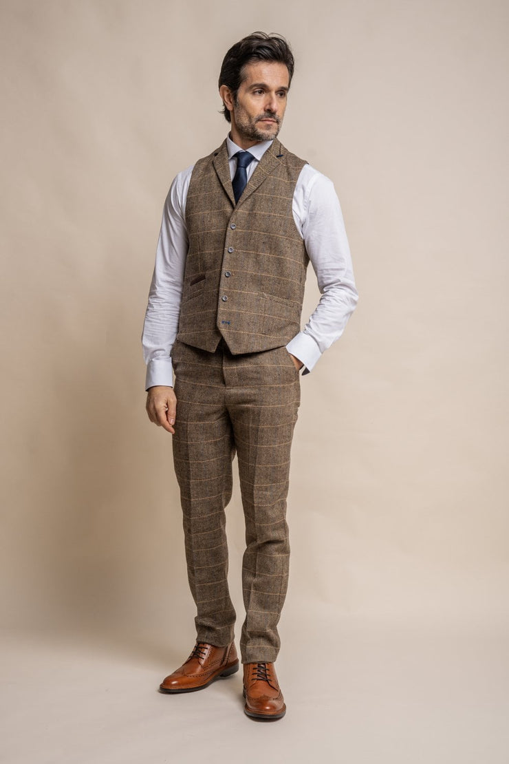 HOUSE OF CAVANI ALBERT BROWN LONG TWEED THREE PIECE SUIT