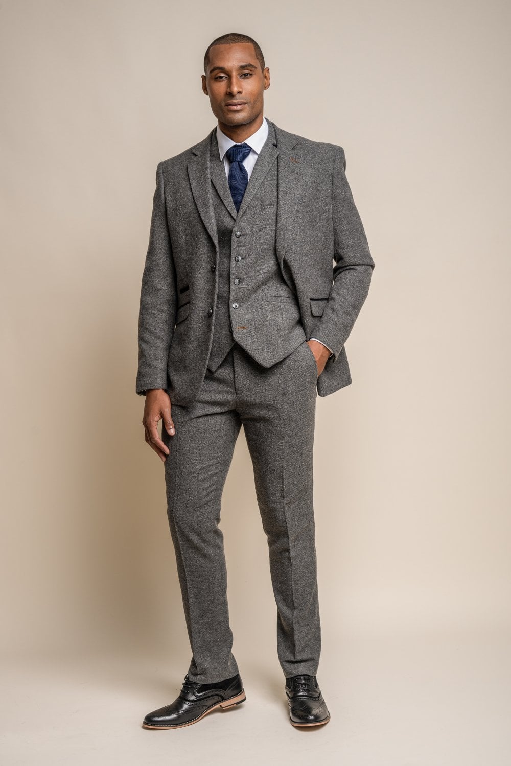 HOUSE OF CAVANI: Martez Grey Suit