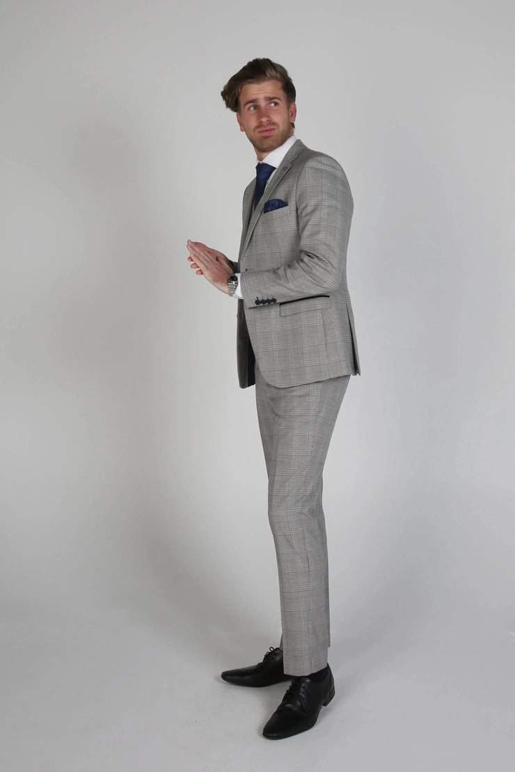 Suits Plus: Paul Andrew- Hugo Grey Men's Three Piece Suit