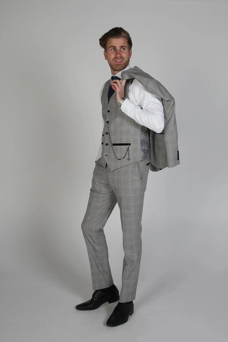 Suits Plus: Paul Andrew- Hugo Grey Men's Three Piece Suit